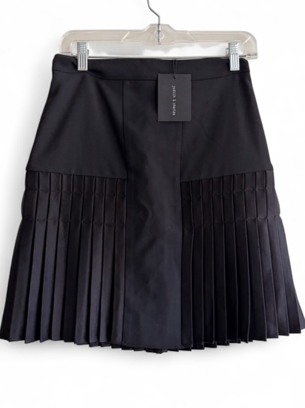 JUDITH & CHARLES Iris Mini Skirt Pleated - Black Size 0 *BNWT*